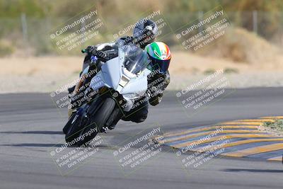 media/Nov-05-2022-SoCal Trackdays (Sat) [[f8d9b725ab]]/Turn 2 (1120am)/